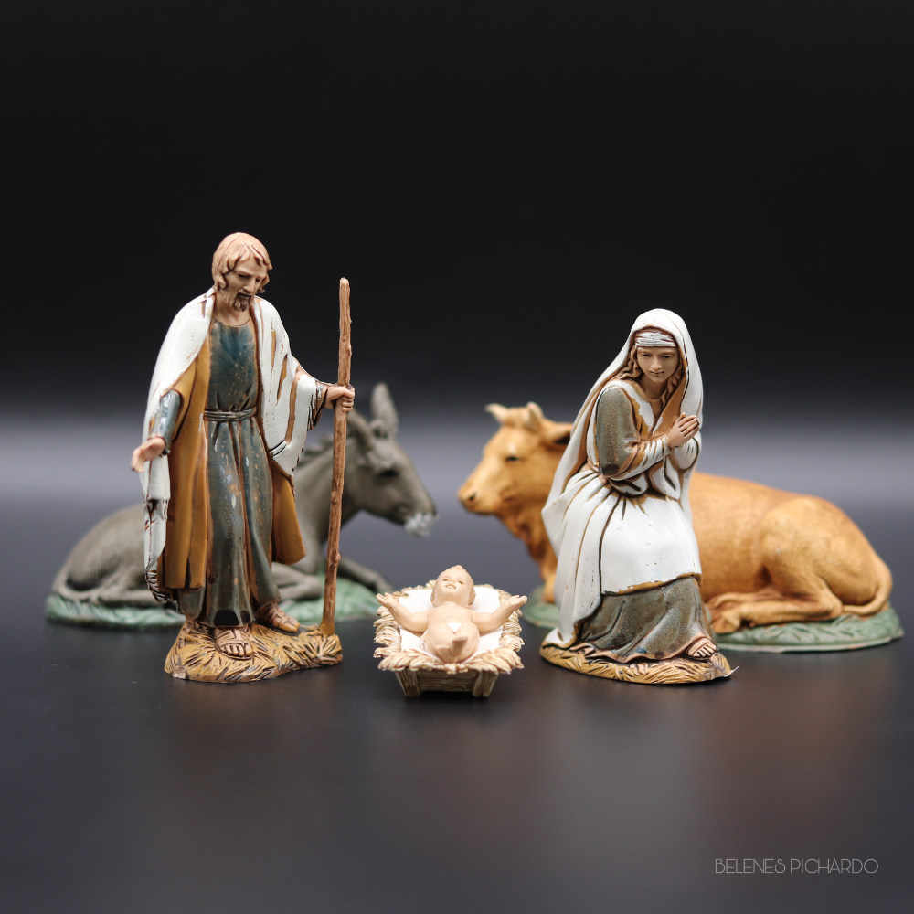 Nacimiento completo 10 cm con mula y buey tonos verdes y crema