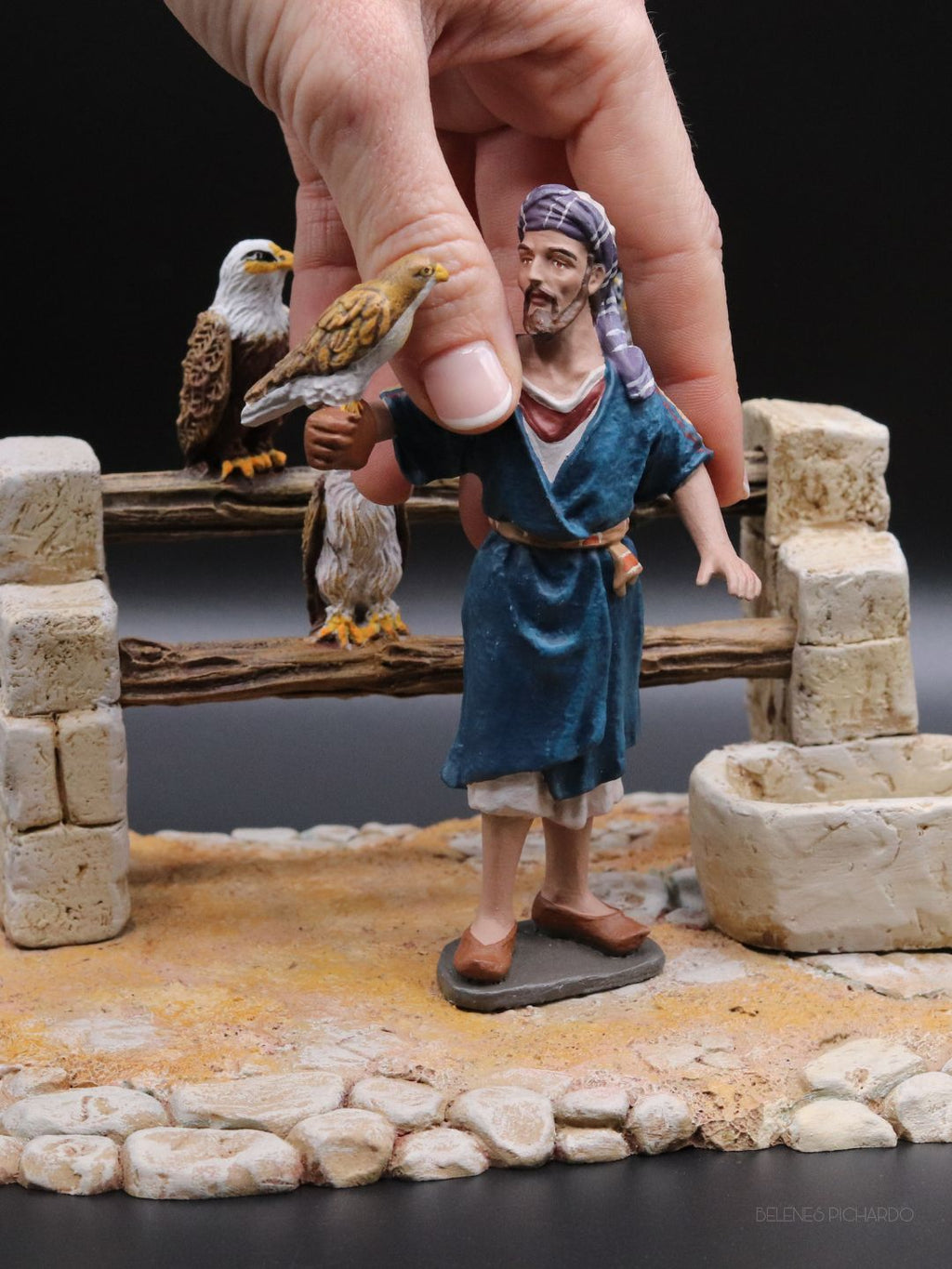 pastor cetrero 12cm con puesto aves rapaces belen